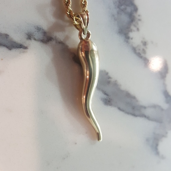 26 inch gold chain solid with 10k Italian horn - Picture 1 of 3